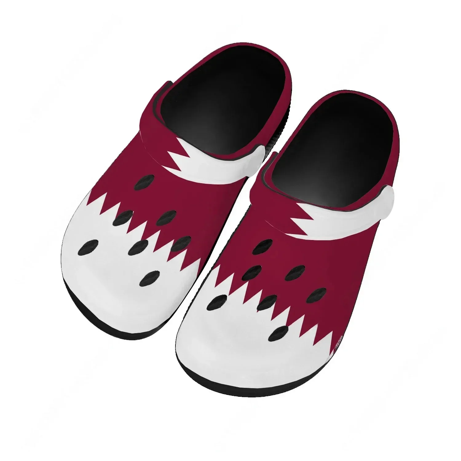 Women Shoes Qatar - カタール国旗ウォーターシューズ男性女性快適なホームガーデン下駄カスタマイズサンダルビーチ通気性穴スリッパ