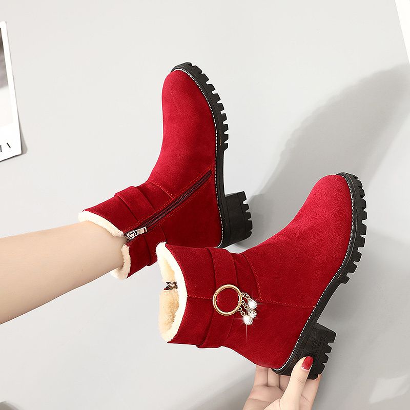Women'S Shoes Trending 2025 - ビッグレッドハーフハイ スエードタッセル レディーススノーブーツ ファッション2025 ホットワークトレンド パッド入り