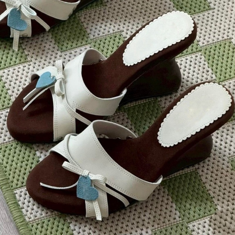 女性のハートボウウェッジヒールスライドサンダルオープントゥ夏 - Women Shoes Us To Eu のレビューと価格