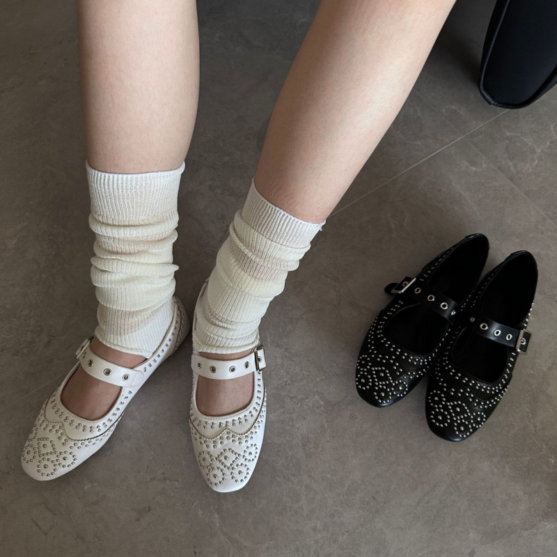 レトロリベットバックルデザインフラットシューズ レディース  - Mary Jane Shoes のレビューと価格