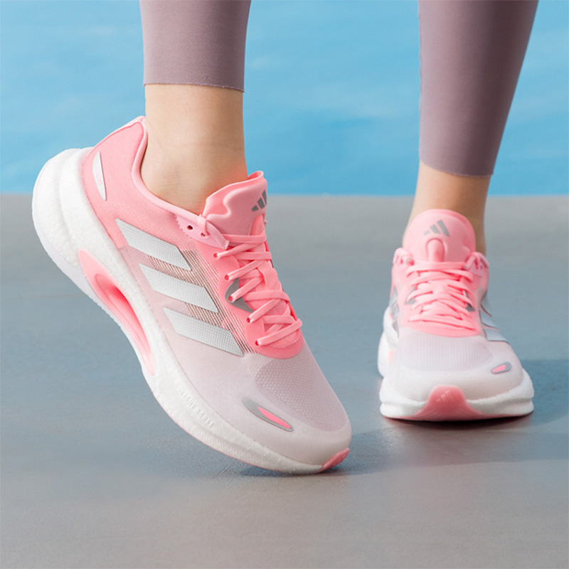 アディダス グラデーション ピンク ホワイト クッション ラ - Women'S Shoes Pink Adidas のレビューと価格
