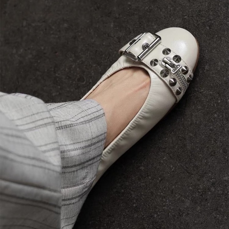 ボルトラウンドヘッドシングルシューズレディースレザーバックル - Mary Jane Shoes のレビューと価格